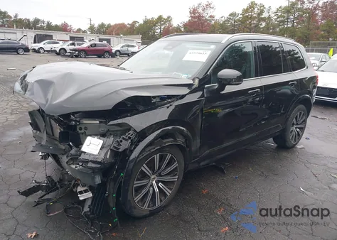 2023 Volvo Xc90 B6 Core z USA, uszkodzony, nr VIN YV4062PV9P1902238